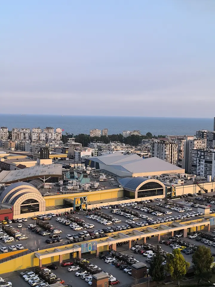 MRS GAYRİMENKULDEN FORUM ARKASI DENİZ MANZARALI 3+1 BĞMSZ MUTFAK