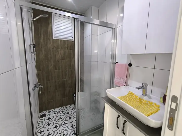 MRS GAYRİMENKULDEN MEZİTLİ AKDENİZDE FULL+FULL YAPILI 4+1 DAİRE