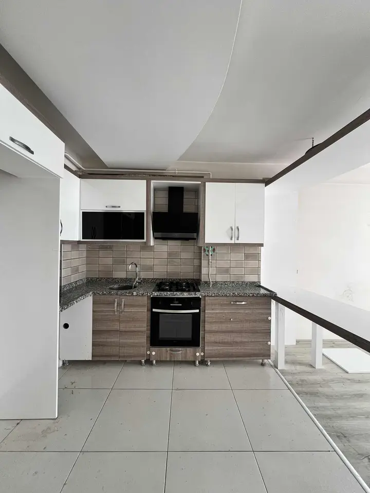 MRS'DEN CUMHURİYET MAH. DOĞALGAZLI 2+1 GENİŞ SATILIK DAİRE