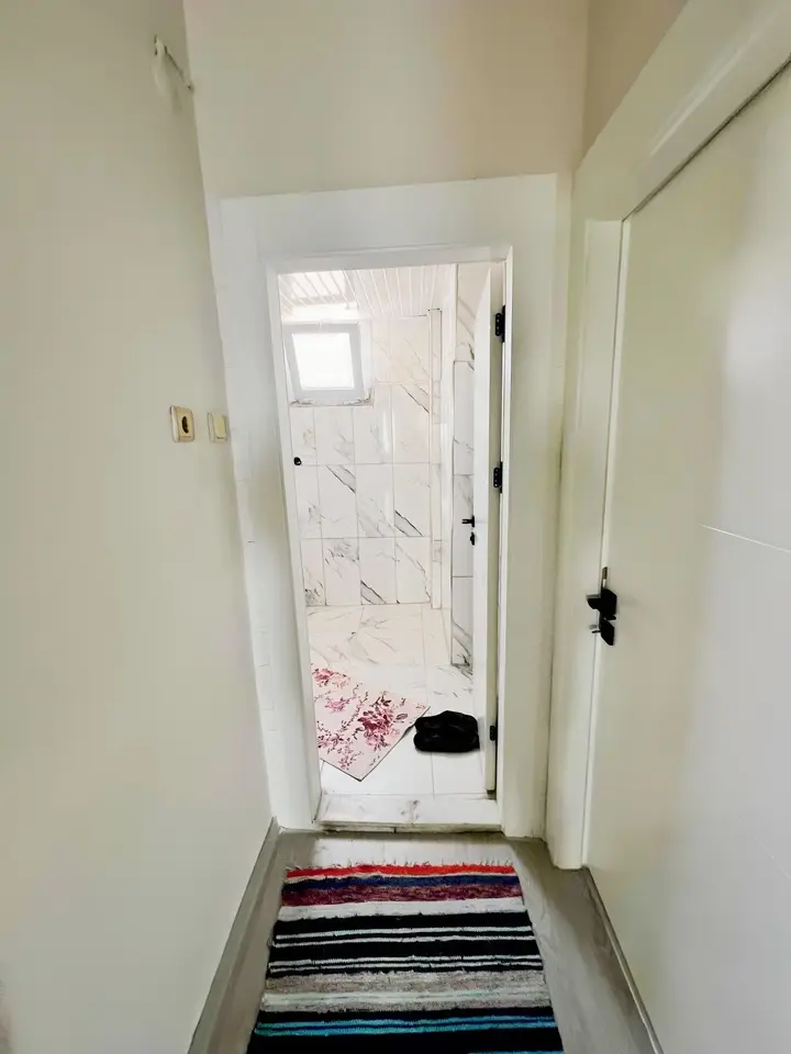 MRS GAYRİMENKUL'DEN SAĞLIK'TA 3+1 BAĞIMSIZ İÇİ YAPILI DAİRE - fotoğraf 3