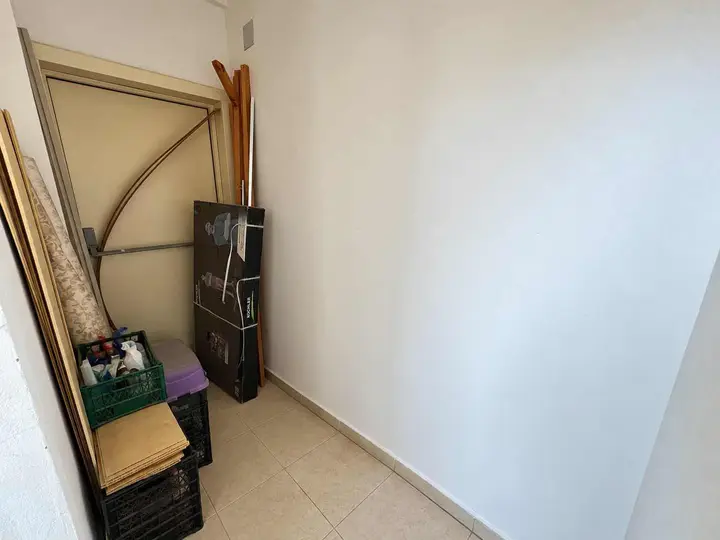 MRS'DEN MUSTAFA KEMAL'DE 180 M2 GENİŞ 3+1 YÜKSEK TAVAN D.GAZLI - fotoğraf 2