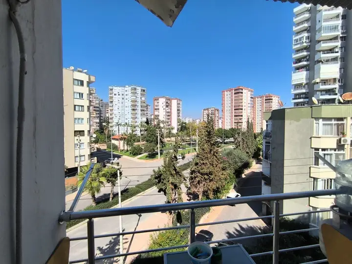 MRS GAYRİMENKULDEN SATILIK DENİZE SIFIR LÜKS SİTEDE 1+1 EŞYALI D - fotoğraf 3