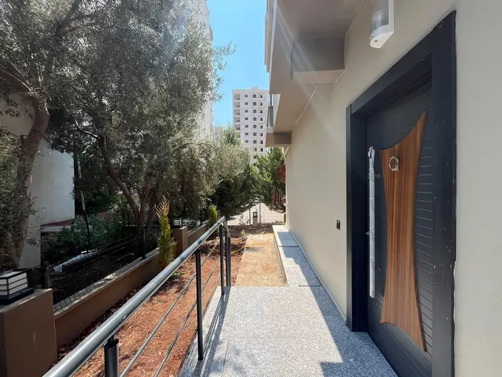 MRS GAYRİMENKUL ERDEMLİ TAPU CADDESİ ÜZERİ SATILIK BAHÇELİ 1+1 - fotoğraf 5