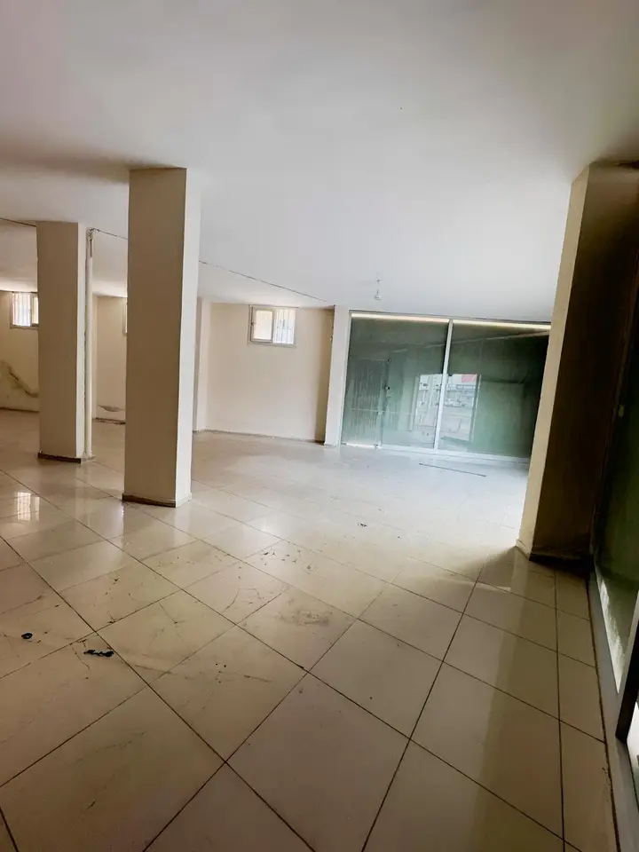 2. ÇEVRE YOLU ÜZERİ KİRALIK 130m2 DÜKKAN