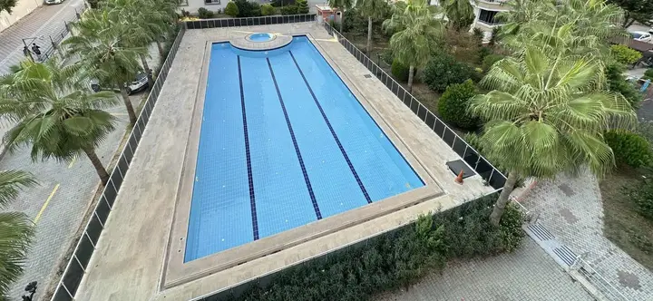 MRS'DEN SOLİ CİVARI GENİŞ 3+1 HAVUZLU GÖZDE KONUMDA FIRSAT DAİRE - fotoğraf 4