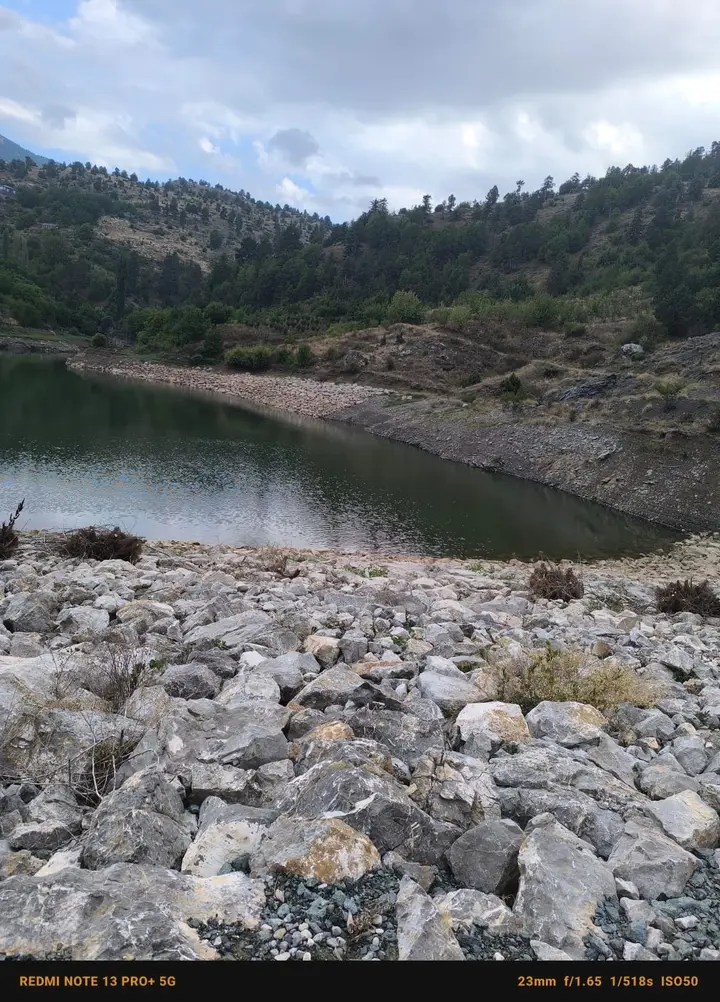 MRS GAYRİMENKULDEN ARSLANKÖYDE GÖLE SIFIR 1850M2 SATILIK TARLA - fotoğraf 5