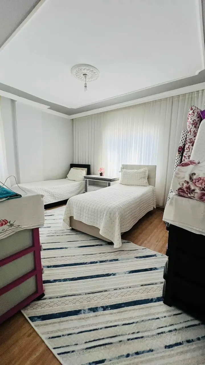KOCAVİLAYETTE 476 M² ARSALI 4 AYRI TAPULU 2+1 DAİRE TAKASLI - fotoğraf 3
