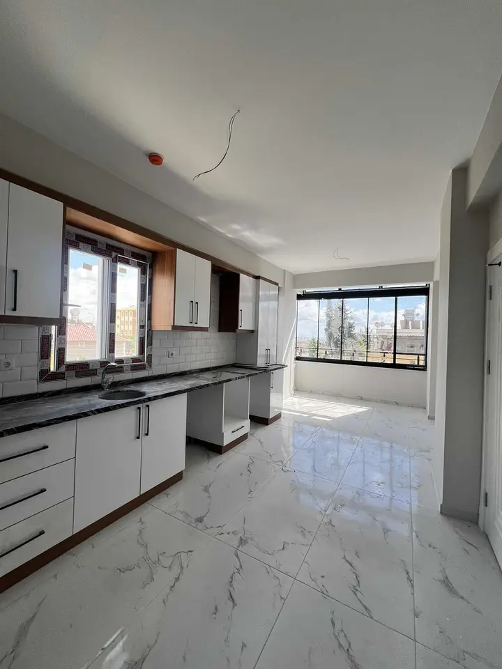 MRS'DEN ARPAÇ'TA OKULUN ARKASINDA 3+1 AMERİKAN SIFIR KİRALIK - fotoğraf 3