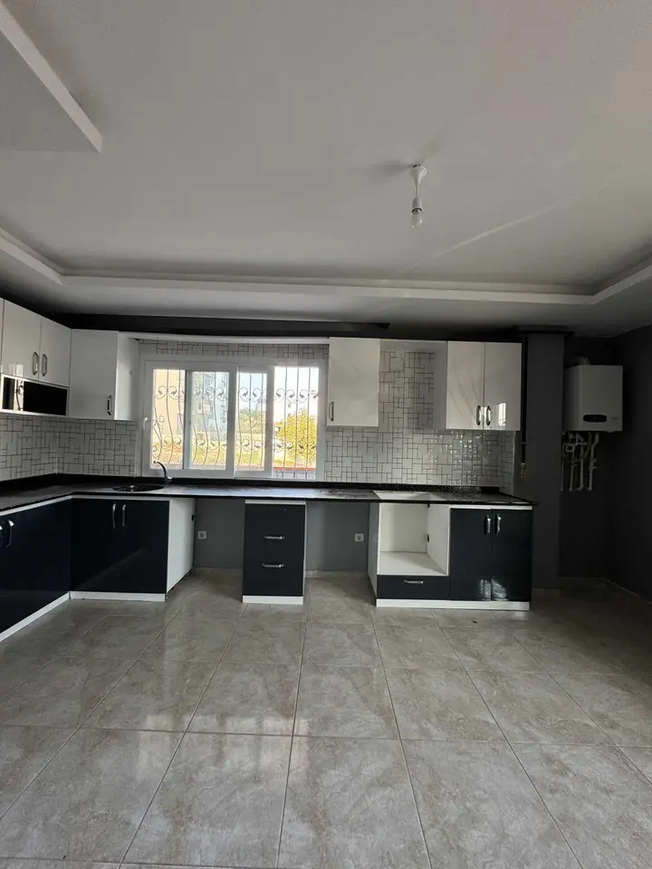 ARPAÇSAKARLARDA KİRALIK 3+1 TEMİZ DAİRE - fotoğraf 2