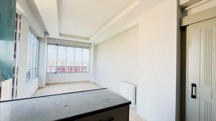 MRS GAYRİMENKULDEN ÇEŞMELİ DE SATILIK HAVUZLU 2+1 DAİRE - fotoğraf 5