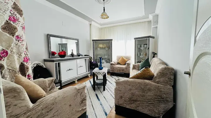 KOCAVİLAYETTE 476 M² ARSALI 4 AYRI TAPULU 2+1 DAİRE TAKASLI - fotoğraf 2