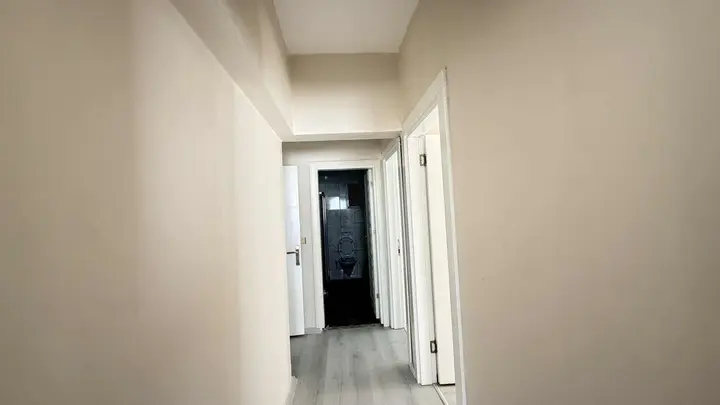 POZCU GÜVENEVLERDE YENİLENMİŞ ARA KAT 3+1 BAĞIMSIZ MUTFAK - fotoğraf 5